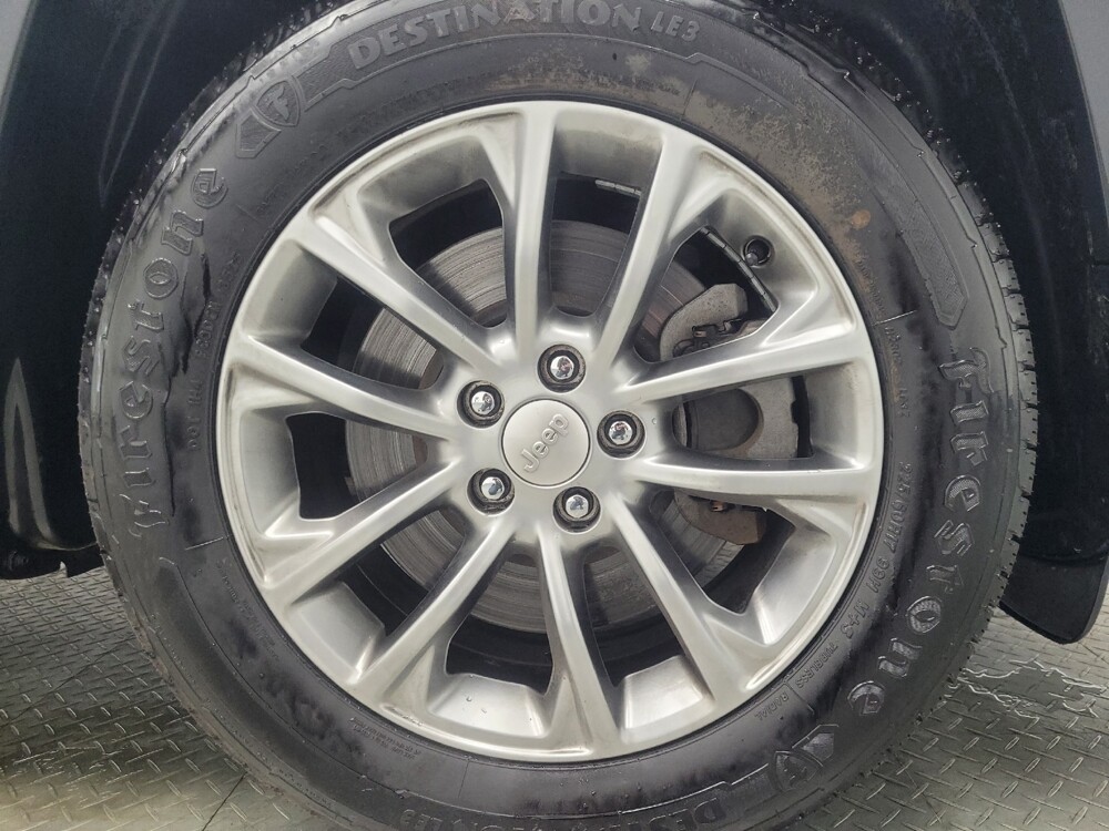 2020 Jeep Cherokee in Indianapolis, IN 46222 - 18109558 31