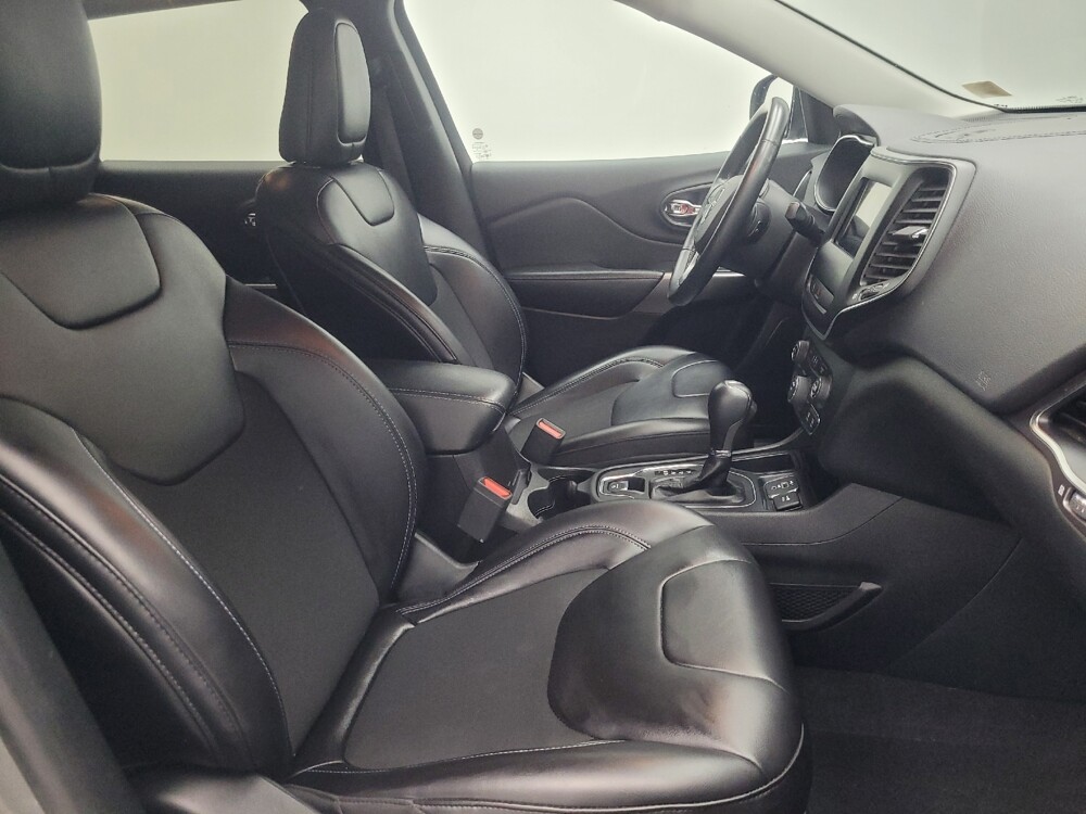 2020 Jeep Cherokee in Indianapolis, IN 46222 - 18109558 21