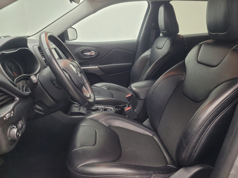 2020 Jeep Cherokee in Indianapolis, IN 46222 - 18109558 17