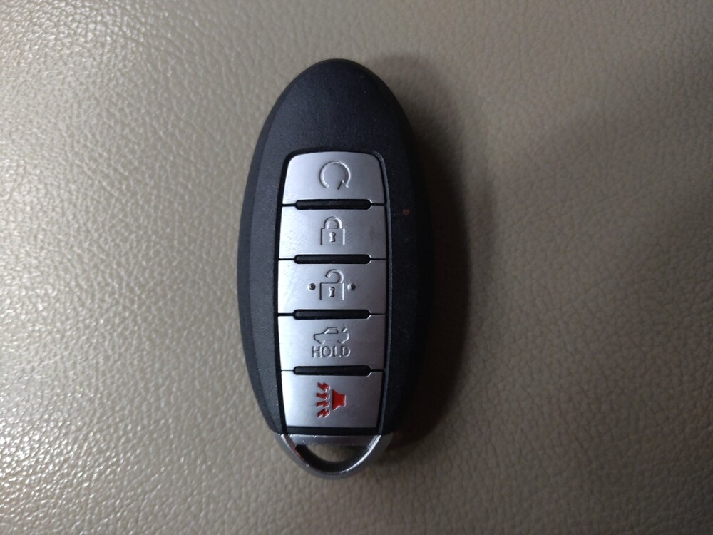 2017 Nissan Altima in Greenville, SC 29607 - 18109561 32