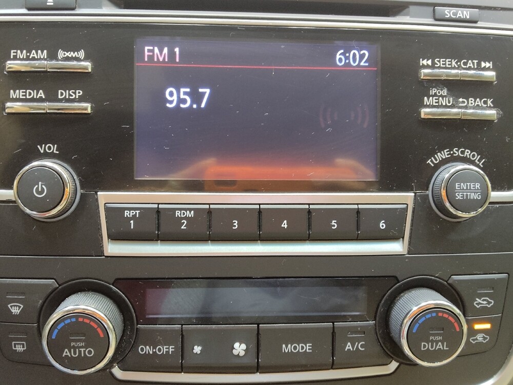 2017 Nissan Altima in Greenville, SC 29607 - 18109561 25