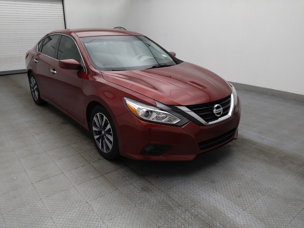 2017 Nissan Altima in Greenville, SC 29607 - 18109561 13