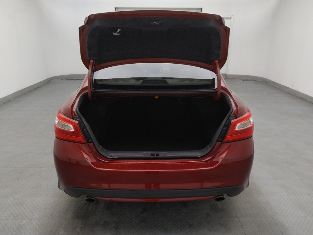 2017 Nissan Altima in Greenville, SC 29607 - 18109561 29