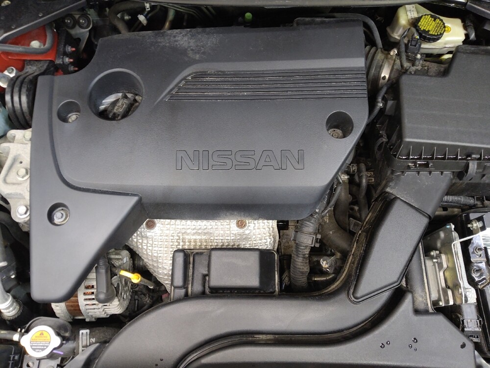 2017 Nissan Altima in Greenville, SC 29607 - 18109561 30