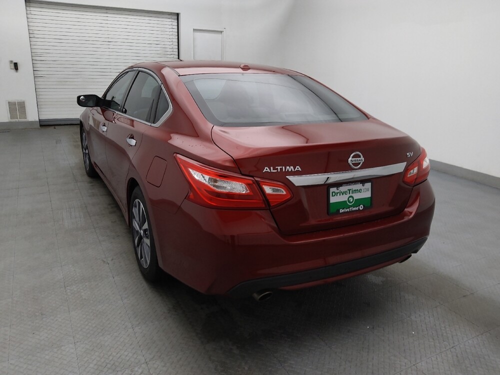 2017 Nissan Altima in Greenville, SC 29607 - 18109561 5