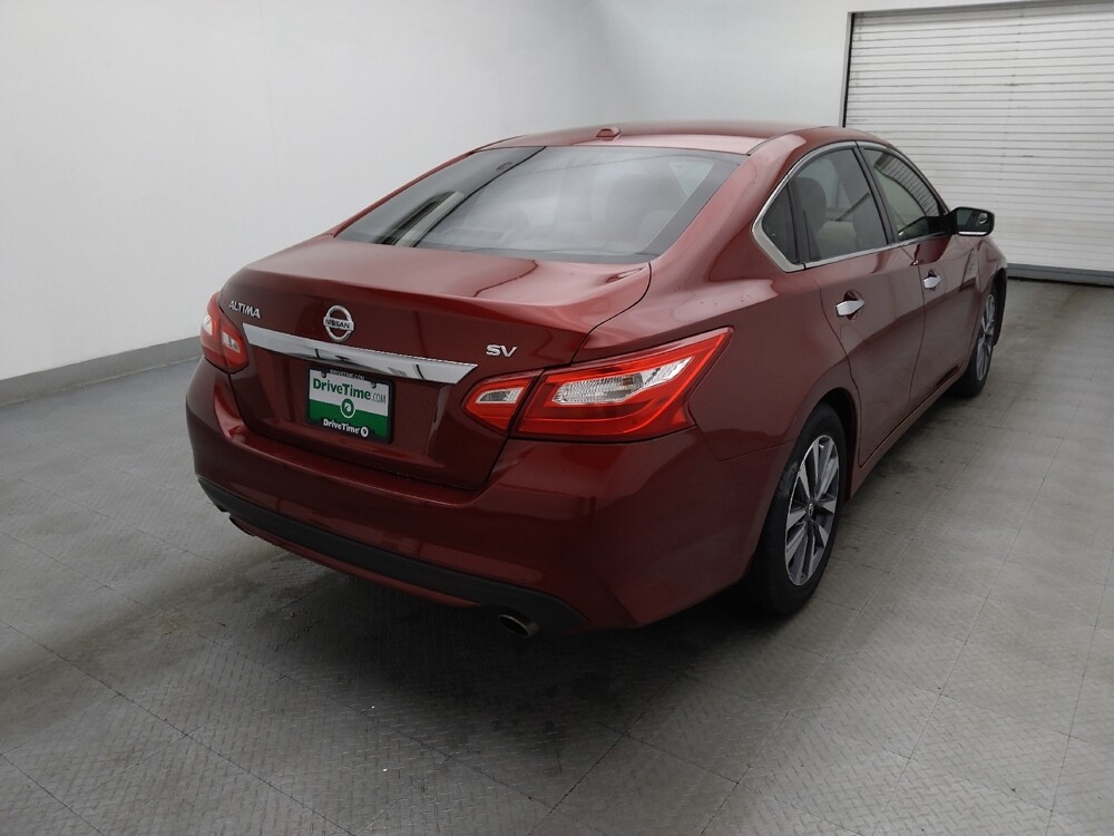 2017 Nissan Altima in Greenville, SC 29607 - 18109561 9