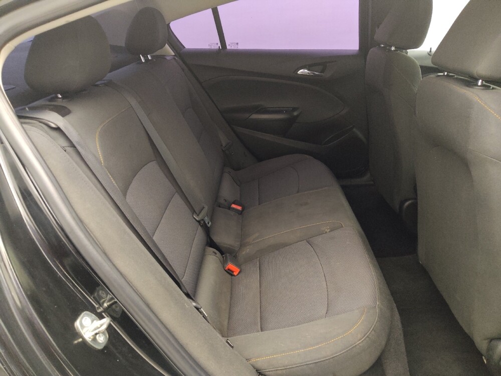 2018 Chevrolet Cruze in Houston, TX 77074 - 18109570 19