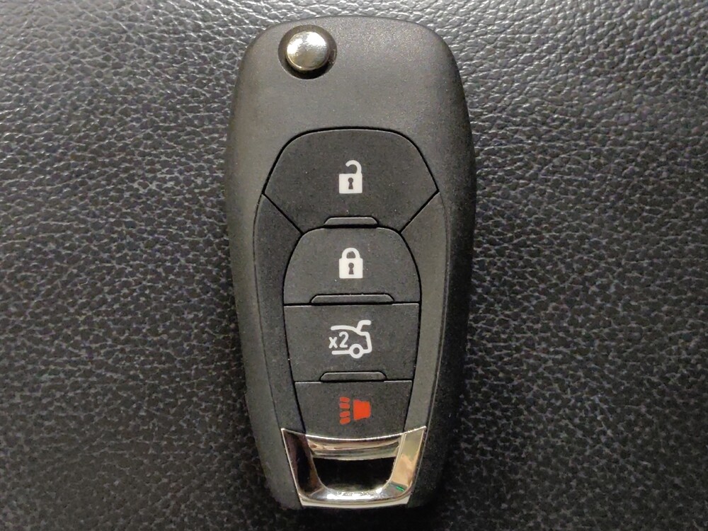 2018 Chevrolet Cruze in Houston, TX 77074 - 18109570 32