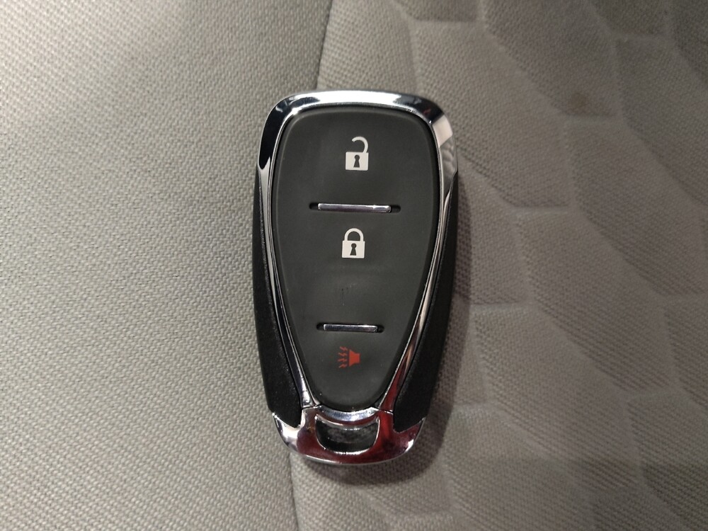 2021 Chevrolet Equinox in Columbus, OH 43228 - 18109577 32