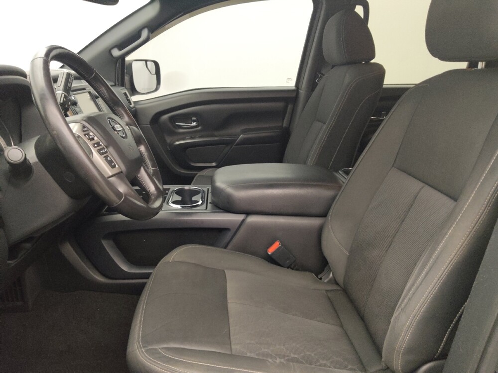 2018 Nissan Titan in Tallahassee, FL 32304 - 18109581 17