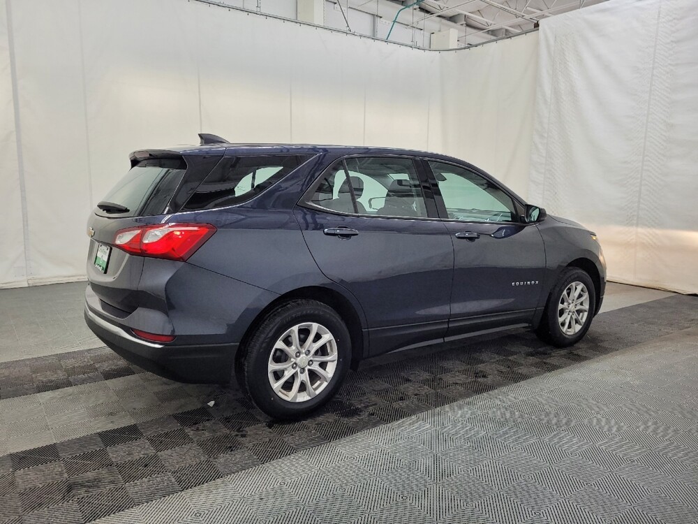 2018 Chevrolet Equinox in Plymouth Meeting, PA 19462 - 18109597 10