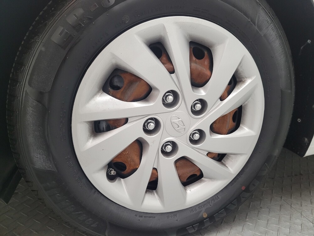 2017 Hyundai Elantra in Riverside, CA 92504 - 18109606 31