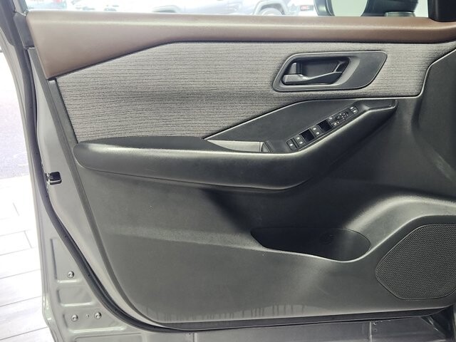 2023 Nissan Rogue in Cinnaminson, NJ 08077 - 18109619 10