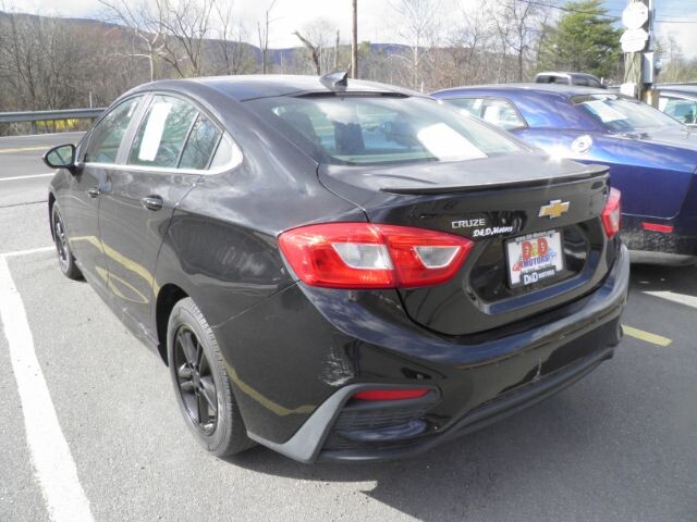 2017 Chevrolet Cruze in Barton, MD 21521 - 18109621 5