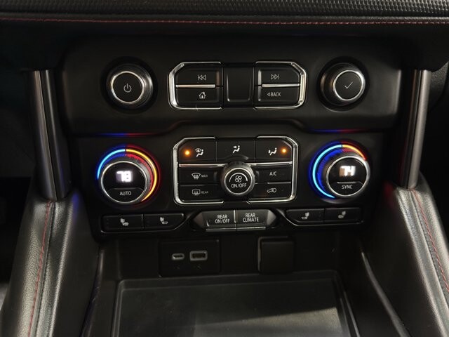 2021 Chevrolet Suburban in Burlington, WI 53105 - 18109633 31