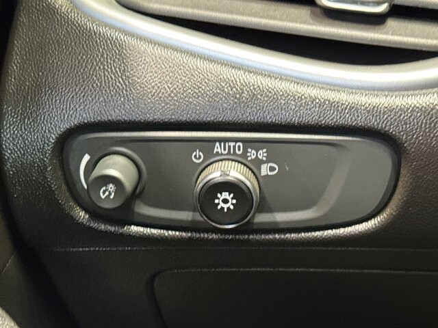 2022 Chevrolet Malibu in Burlington, WI 53105 - 18109638 29