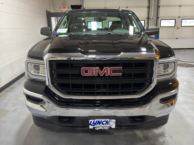 2017 GMC Sierra 1500 in Burlington, WI 53105 - 18109639 8