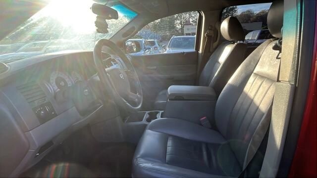 2006 Dodge Durango in Greenville, SC 29607 - 18109642 29