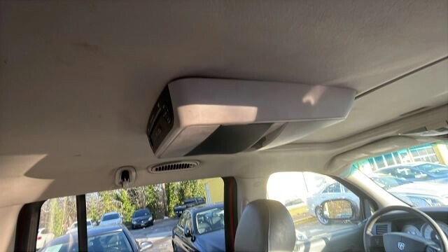 2006 Dodge Durango in Greenville, SC 29607 - 18109642 21