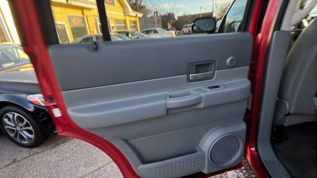 2006 Dodge Durango in Greenville, SC 29607 - 18109642 25