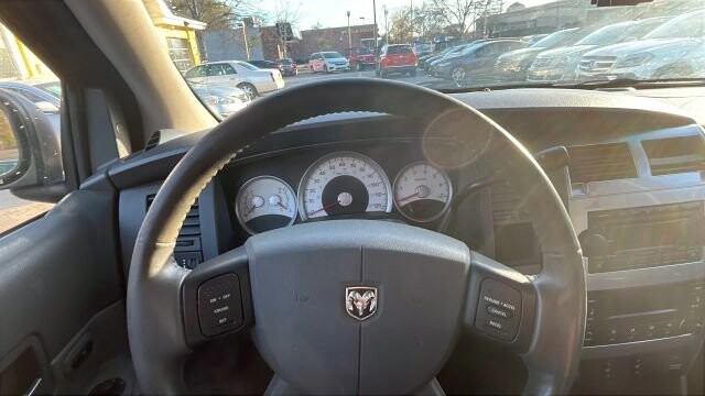 2006 Dodge Durango in Greenville, SC 29607 - 18109642 30