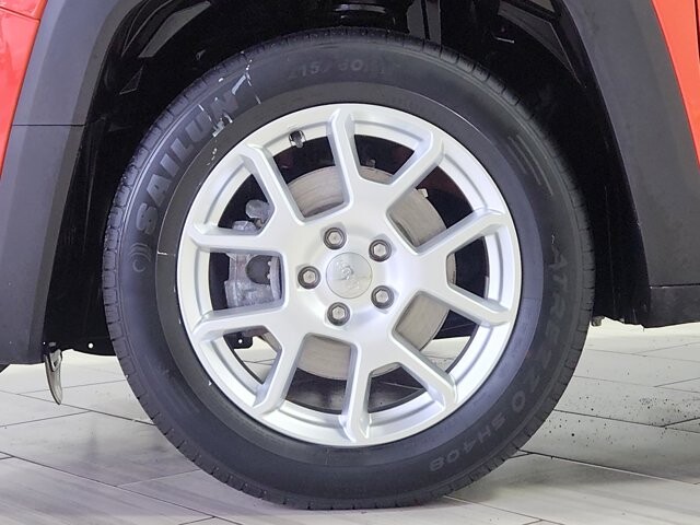 2020 Jeep Renegade in Cinnaminson, NJ 08077 - 18109645 9