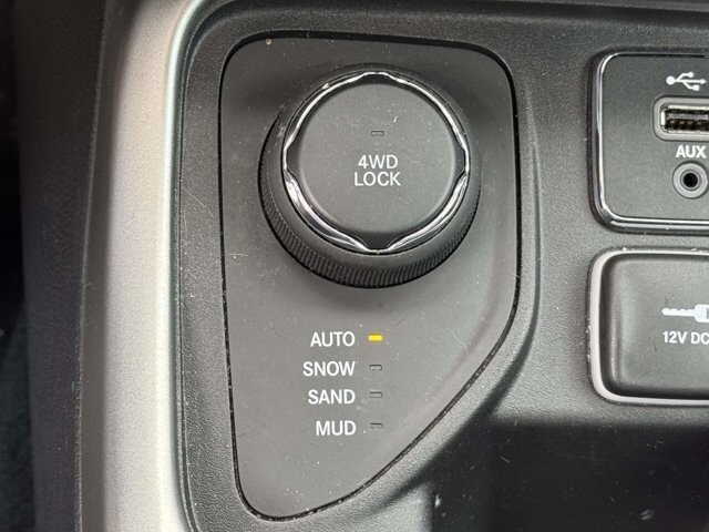 2020 Jeep Compass in Winchester, VA 22602 - 18109650 19