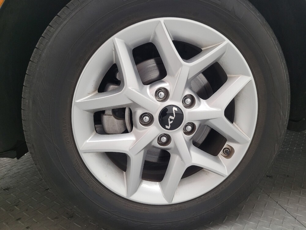 2024 Kia Soul in Montclair, CA 91763 - 18109663 31