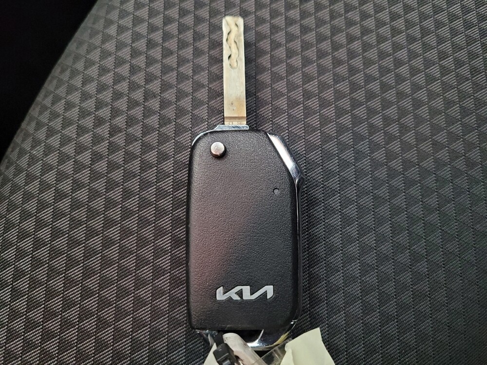 2024 Kia Soul in Montclair, CA 91763 - 18109663 32