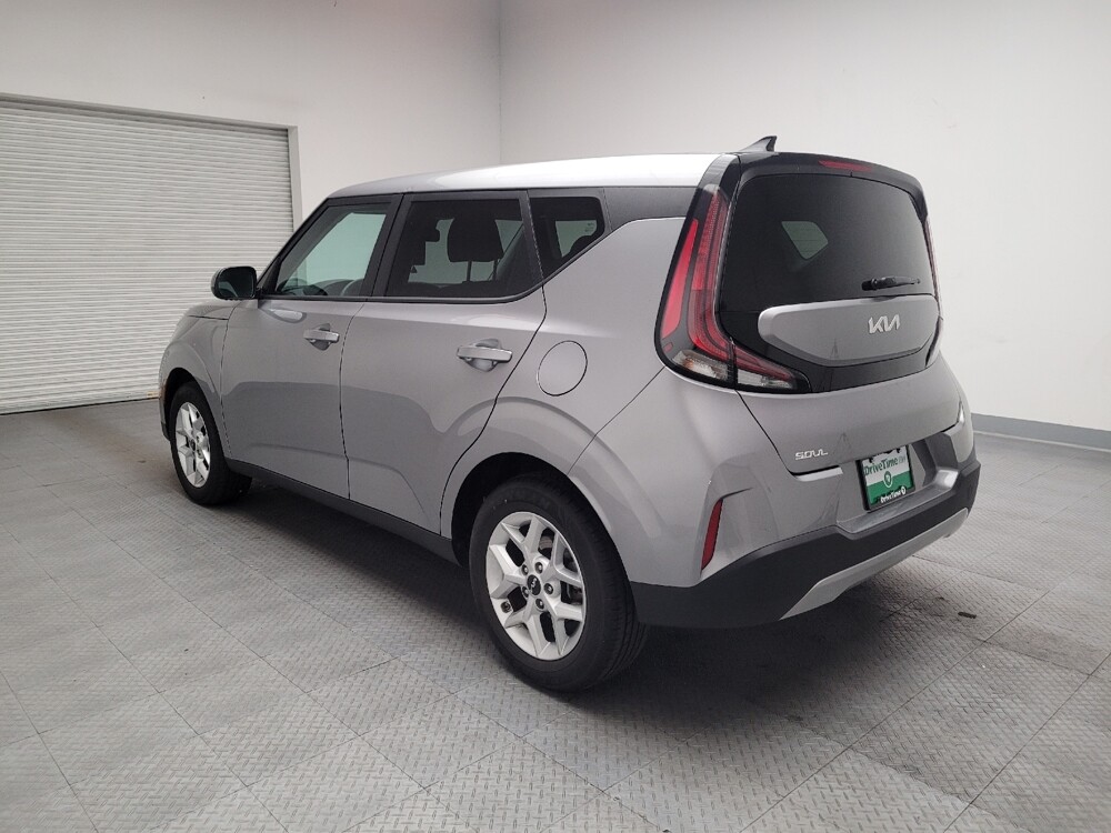 2024 Kia Soul in Montclair, CA 91763 - 18109663 5