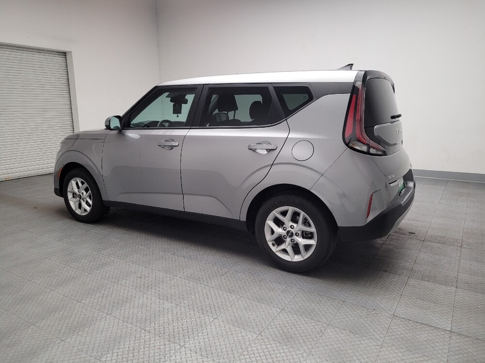 2024 Kia Soul in Montclair, CA 91763 - 18109663 3