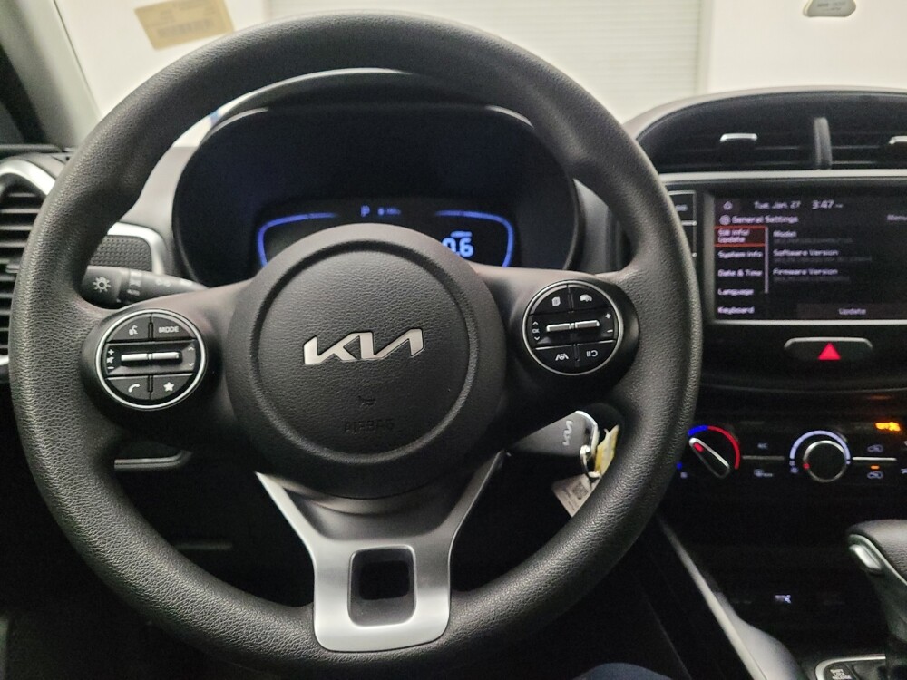 2024 Kia Soul in Montclair, CA 91763 - 18109663 22