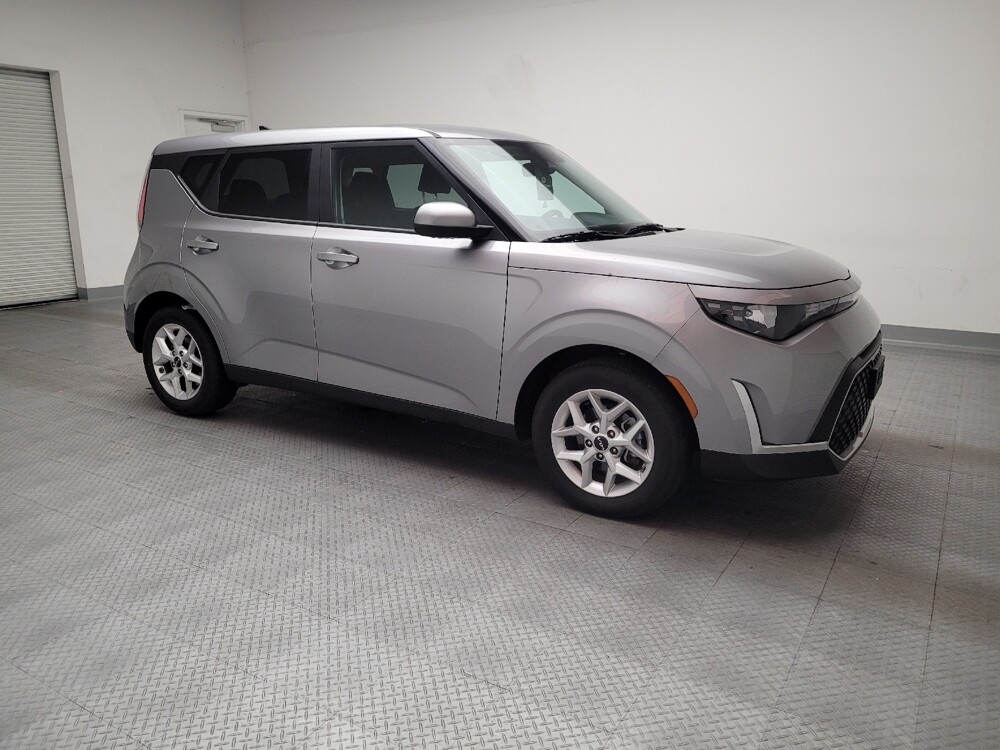 2024 Kia Soul in Montclair, CA 91763 - 18109663 11