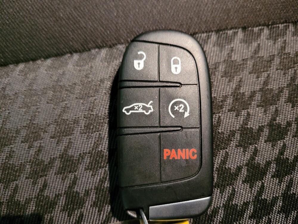 2019 Dodge Challenger in Torrance, CA 90504 - 18109664 32