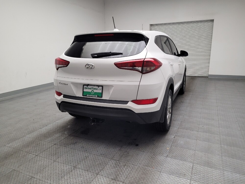 2017 Hyundai Tucson in Downey, CA 90241 - 18109665 7