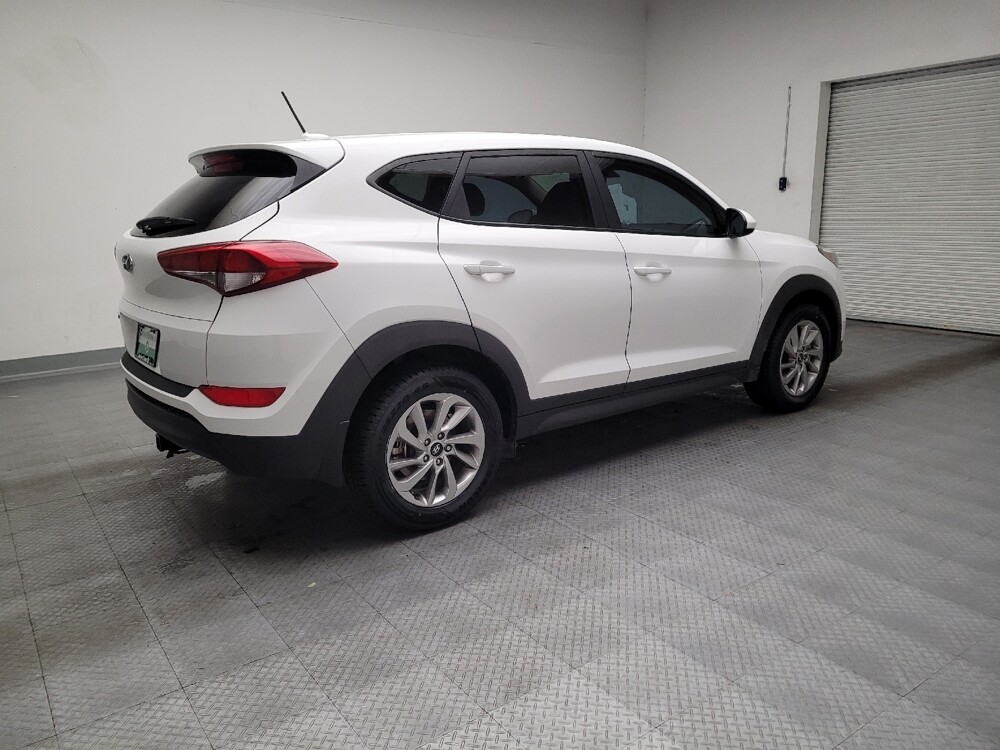 2017 Hyundai Tucson in Downey, CA 90241 - 18109665 10