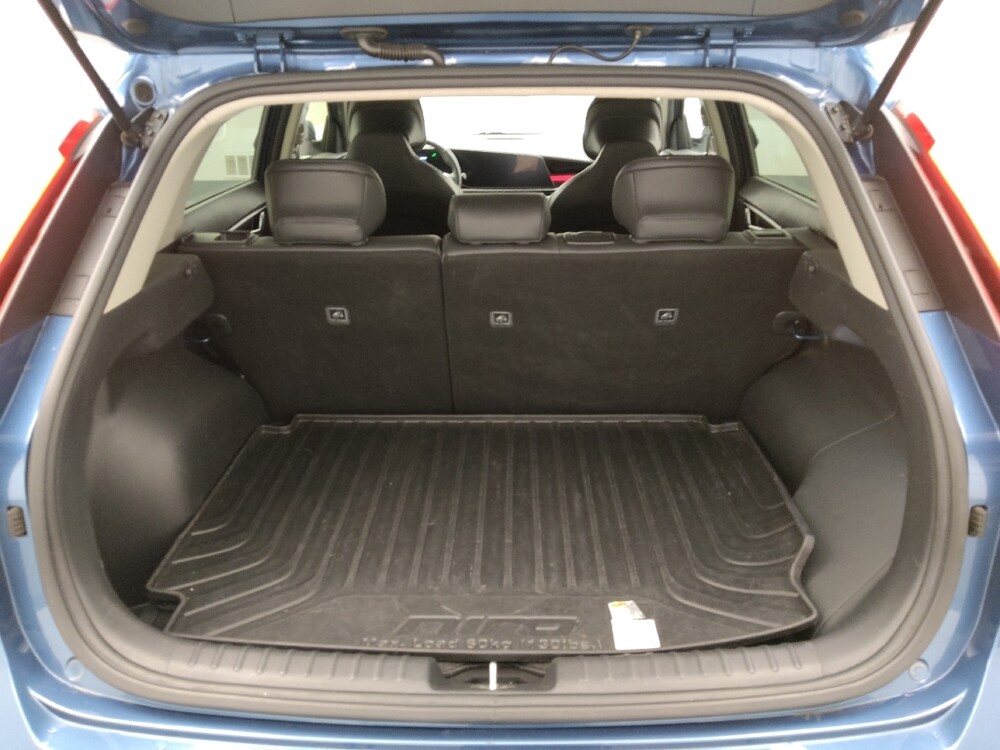 2023 Kia Niro in St. Louis, MO 63136 - 18109667 29