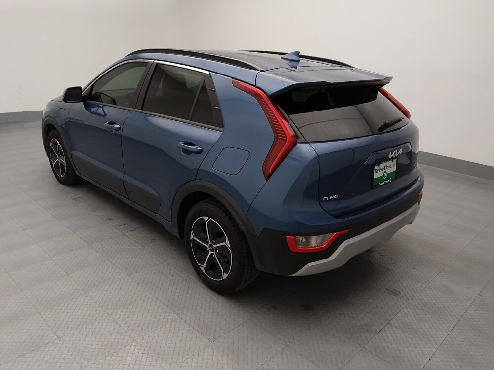 2023 Kia Niro in St. Louis, MO 63136 - 18109667 5