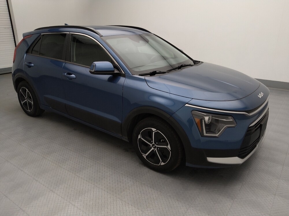 2023 Kia Niro in St. Louis, MO 63136 - 18109667 11
