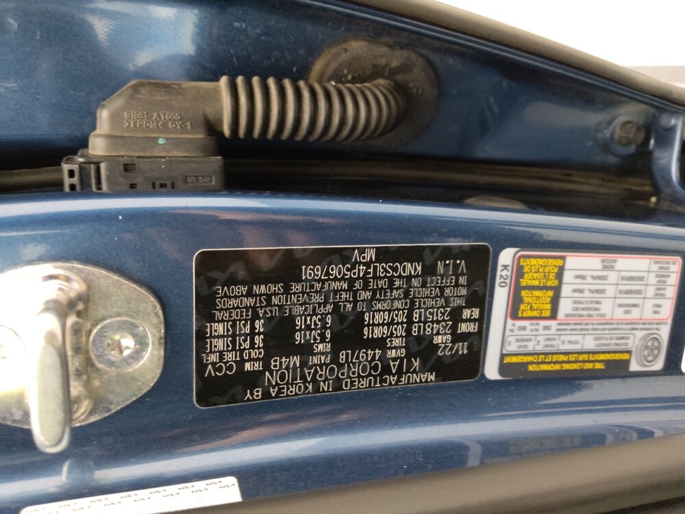 2023 Kia Niro in St. Louis, MO 63136 - 18109667 33