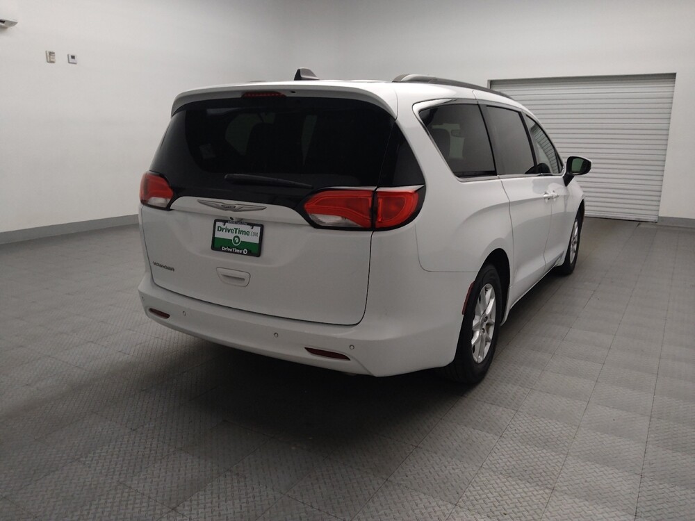 2021 Chrysler Voyager in Lewisville, TX 75067 - 18109674 9