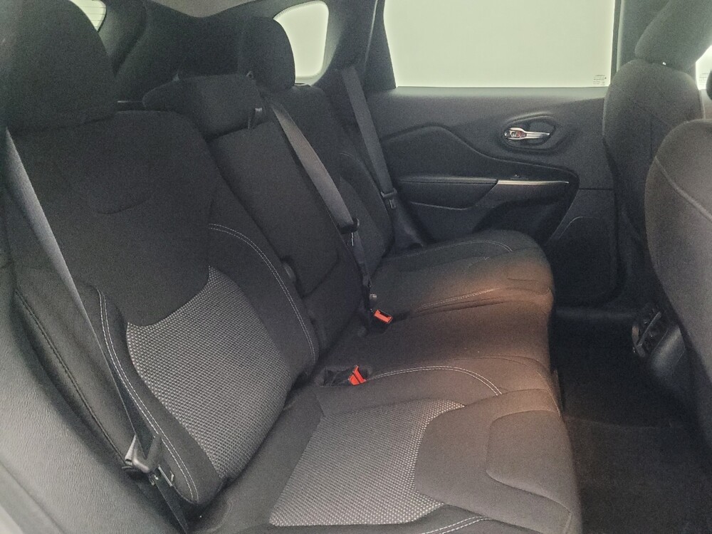 2020 Jeep Cherokee in Conyers, GA 30094 - 18109692 19