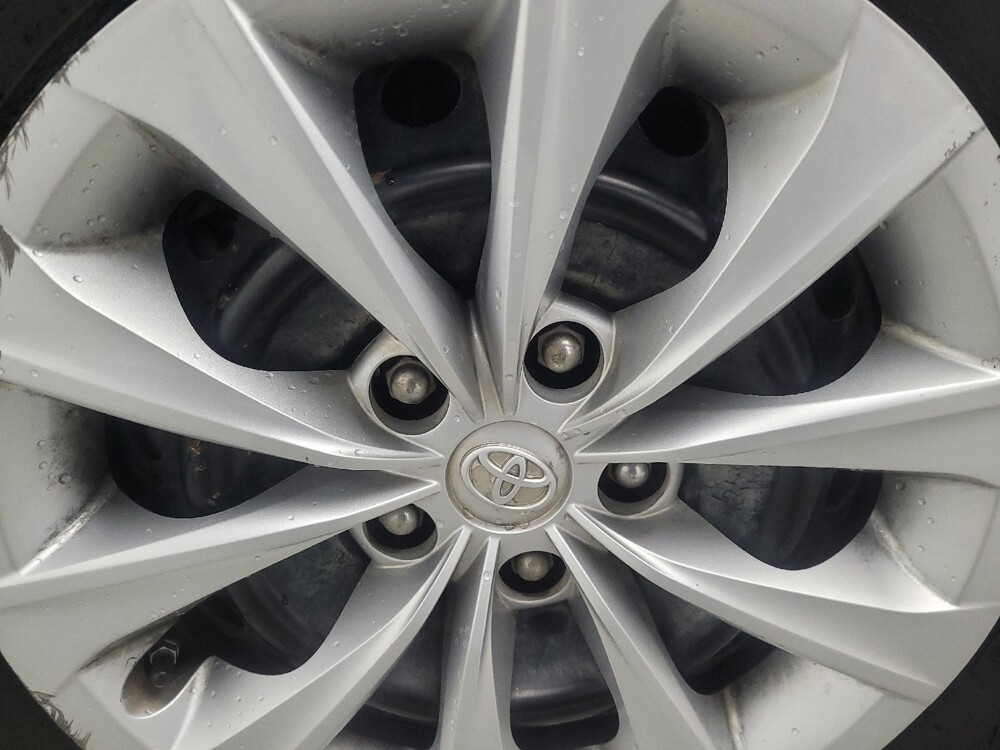 2017 Toyota Camry in Union City, GA 30291 - 18109696 31