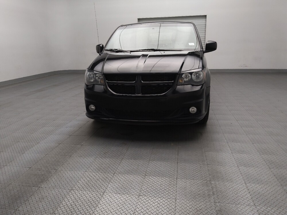 2018 Dodge Grand Caravan in Tulsa, OK 74145 - 18109702 15