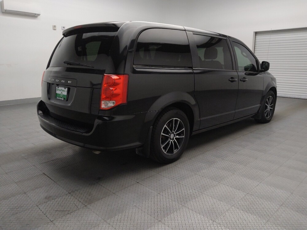 2018 Dodge Grand Caravan in Tulsa, OK 74145 - 18109702 9