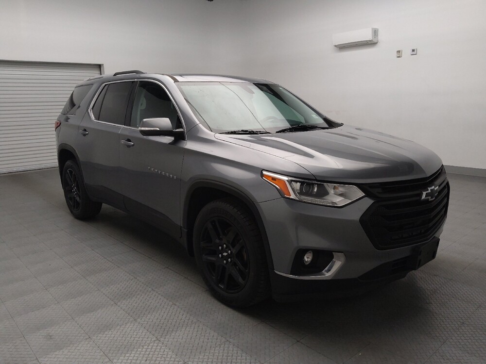 2018 Chevrolet Traverse in Tulsa, OK 74145 - 18109709 13