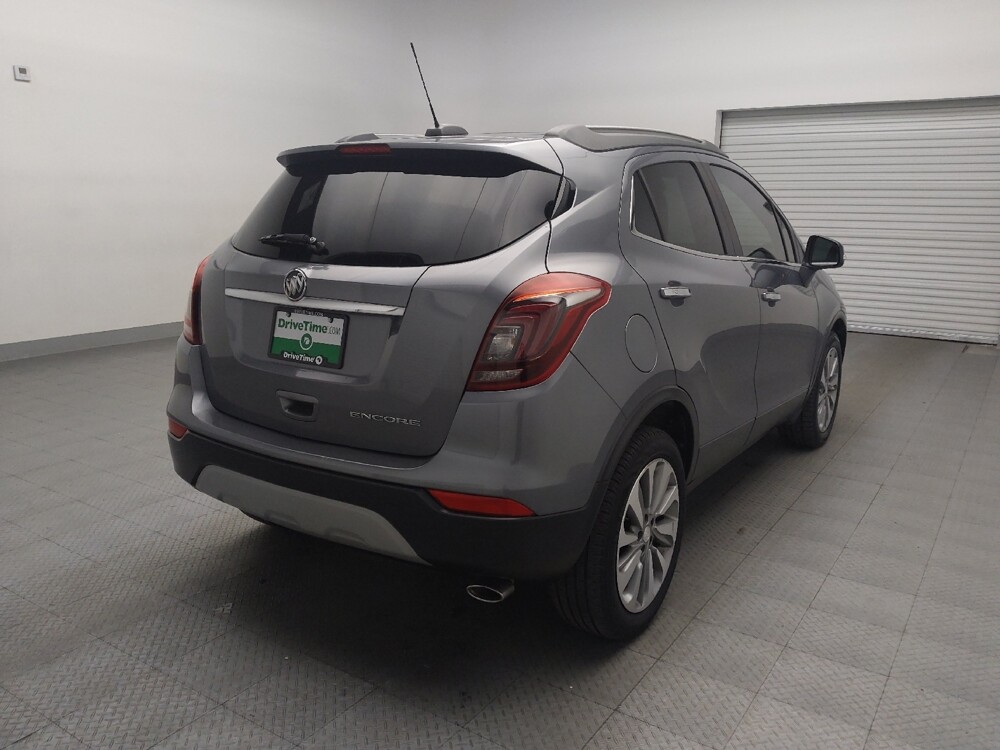 2019 Toyota Highlander in Lewisville, TX 75067 - 18109727 9