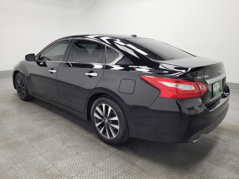 2016 Nissan Altima in Las Vegas, NV 89104 - 18109756 3