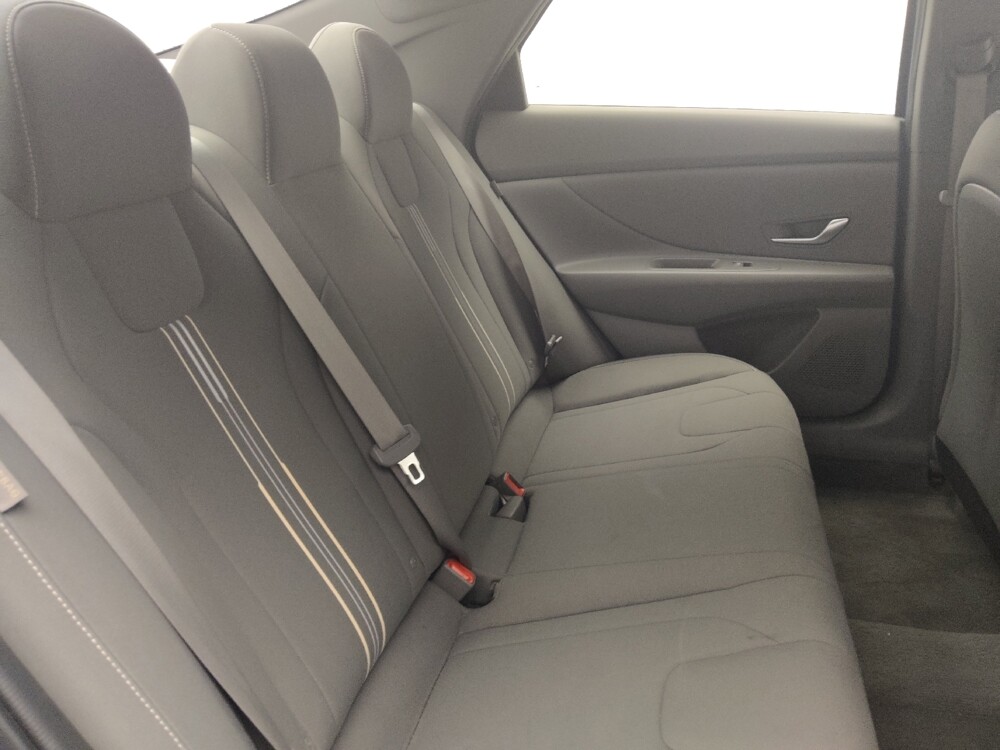 2024 Hyundai Elantra in Lauderdale Lakes, FL 33313 - 18109765 19