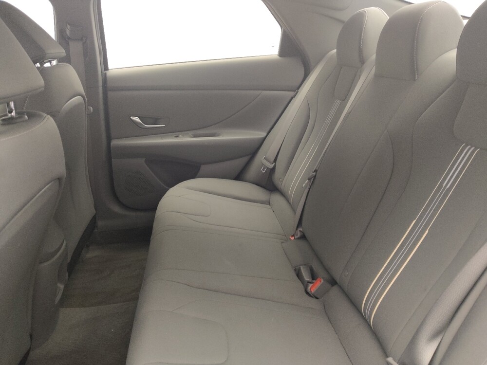 2024 Hyundai Elantra in Lauderdale Lakes, FL 33313 - 18109765 18